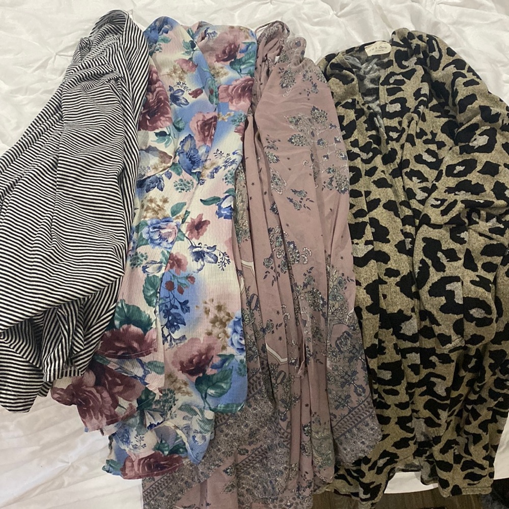 Set of 4 pink blush kimonos
